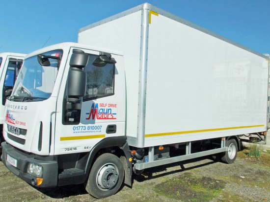 7-5-tonne-Box-Van-with-Tail-Lift-Hire-550x413.jpg